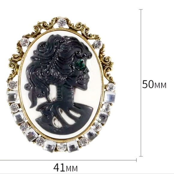 Gold plated green and white crystal cameo skull woman necklace/brooch - Picture 4 of 16